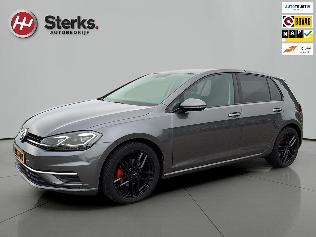 Volkswagen Golf - 1.0 TSI Highline Business R AUTOMAAT CLIMAAT CONTROL MULTI STUUR CARPLAY - AutoWereld.nl