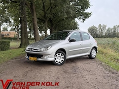 Peugeot 206 - 1.4 Air-line 3 Airco 5 Deurs