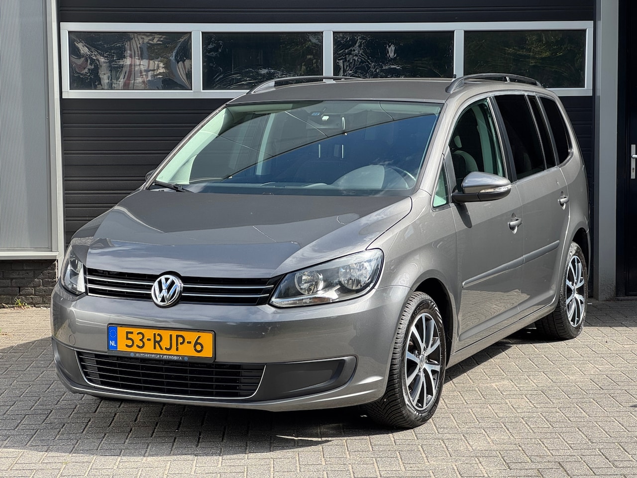 Volkswagen Touran - 1.2 TSI Comfortline BlueMotion 7p. 1.2 TSI Comfortline BlueMotion 7p. Navi, Cruise, Clima, NAP - AutoWereld.nl
