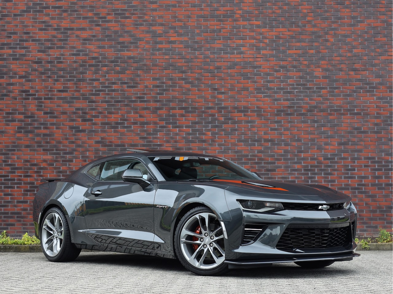 Chevrolet Camaro - 6.2 V8 50th Anniversary Edition 6.2 V8 50th Anniversary Edition - AutoWereld.nl