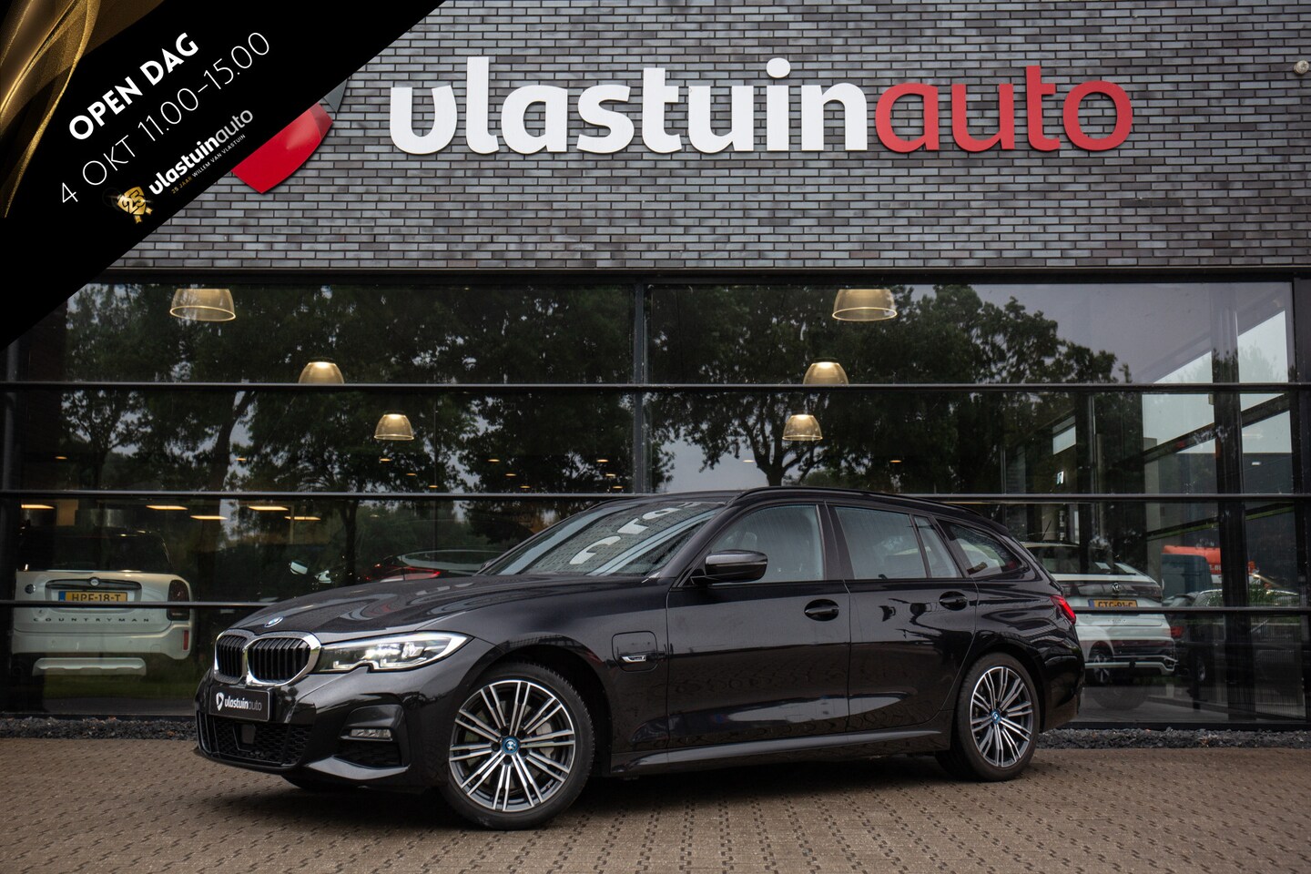 BMW 3-serie Touring - 330e High Executive M-Sport 290pk , Adap. cruise, Trekhaak, Sfeerverlichting, - AutoWereld.nl