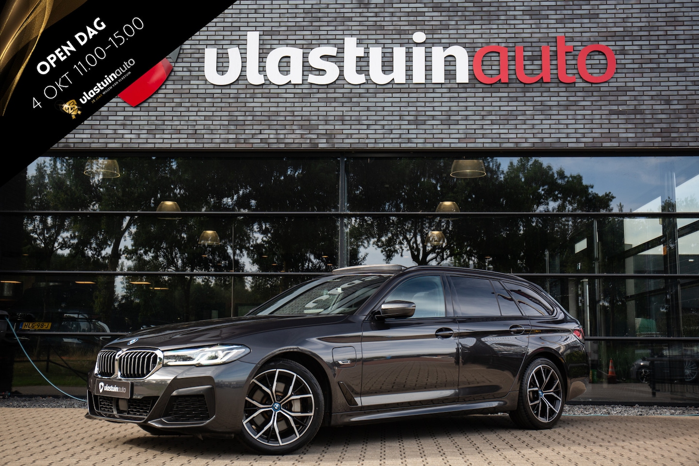 BMW 5-serie Touring - 530e High Executive M-Sport , Panoramadak, Harman/Kardon, Adap. cruise, Trekhaak - AutoWereld.nl