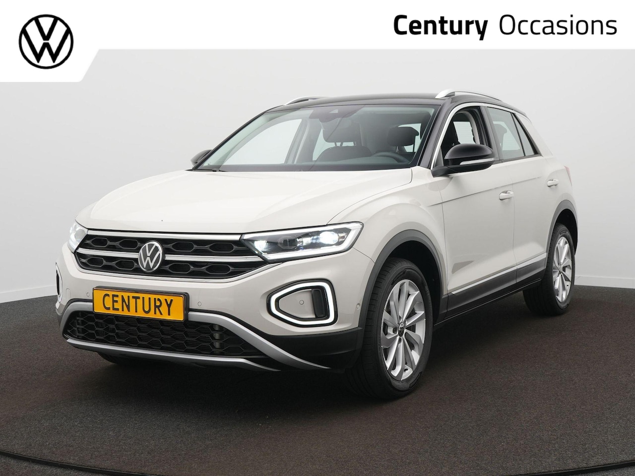 Volkswagen T-Roc - 1.5 TSI Style Automaat - Camera - Apple car play - Stoelverwarming - AutoWereld.nl
