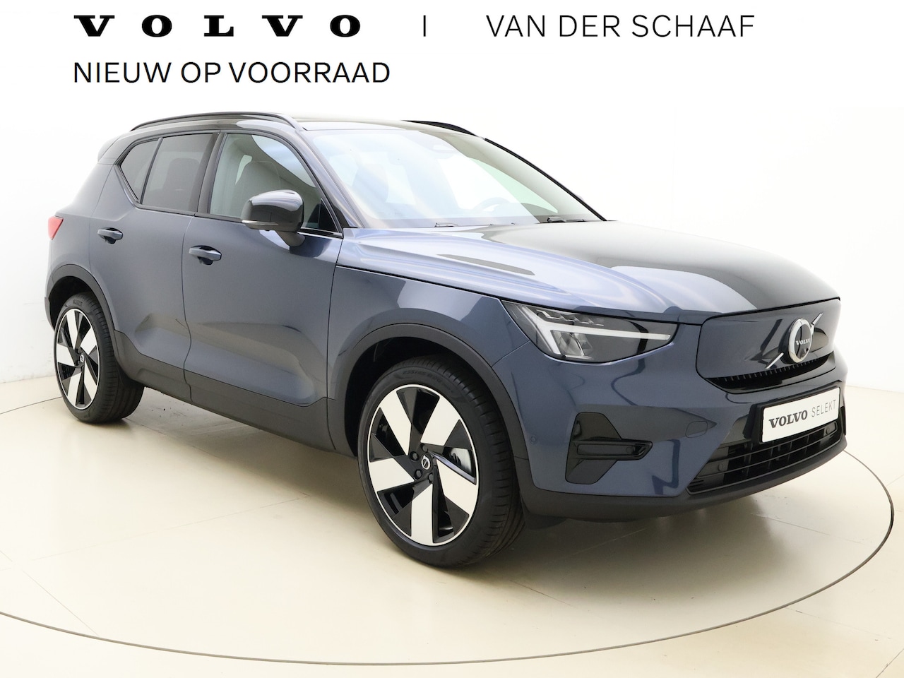 Volvo EX40 - Twin Motor Ultra 82 kWh / NIEUW / DIRECT LEVERBAAR / MY26 / 20'' / Extra getint glas / Den - AutoWereld.nl