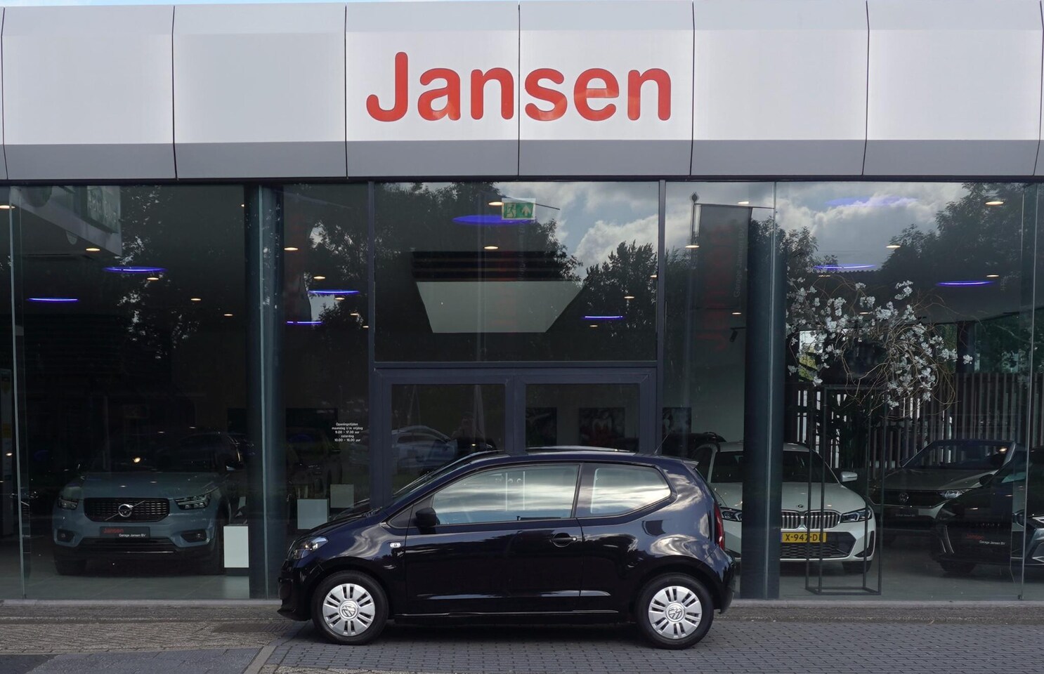 Volkswagen Up! - 1.0 easy up! BlueMotion 1.0 easy up! BlueMotion - AutoWereld.nl