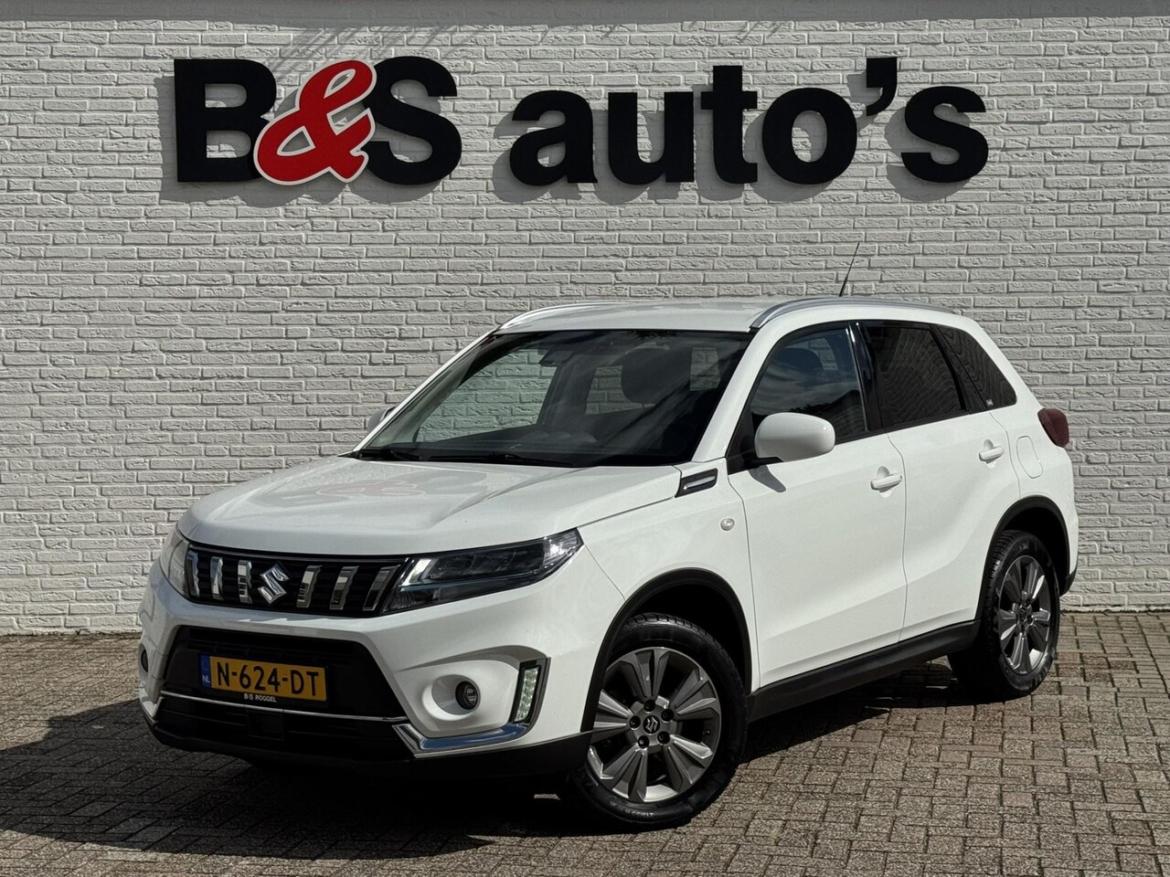 Suzuki Vitara - 1.4 Boosterjet Hybrid Adaptive cruise Climate control Apple / Android Stoelverwarming Came - AutoWereld.nl