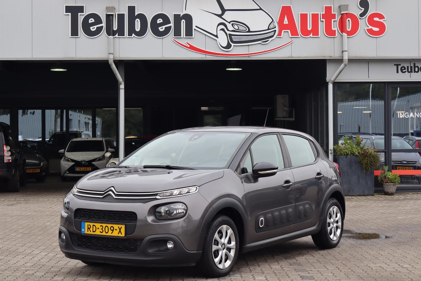 Citroën C3 - 1.6 BlueHDi Feel Foto's volgen, auto moet nog gereinigd worden. - AutoWereld.nl