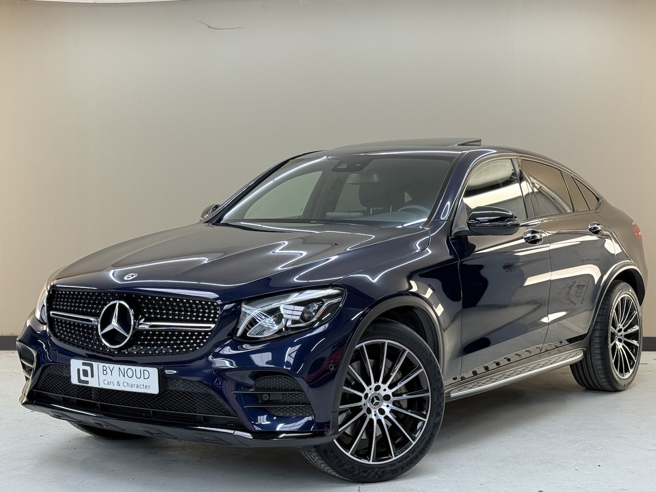 Mercedes-Benz GLC-klasse Coupé - 250 4-MATIC AMG, 211Pk, 2018, 2de eigenaar, Volledig leder, Memorystoelen, Achteruitrijcam - AutoWereld.nl