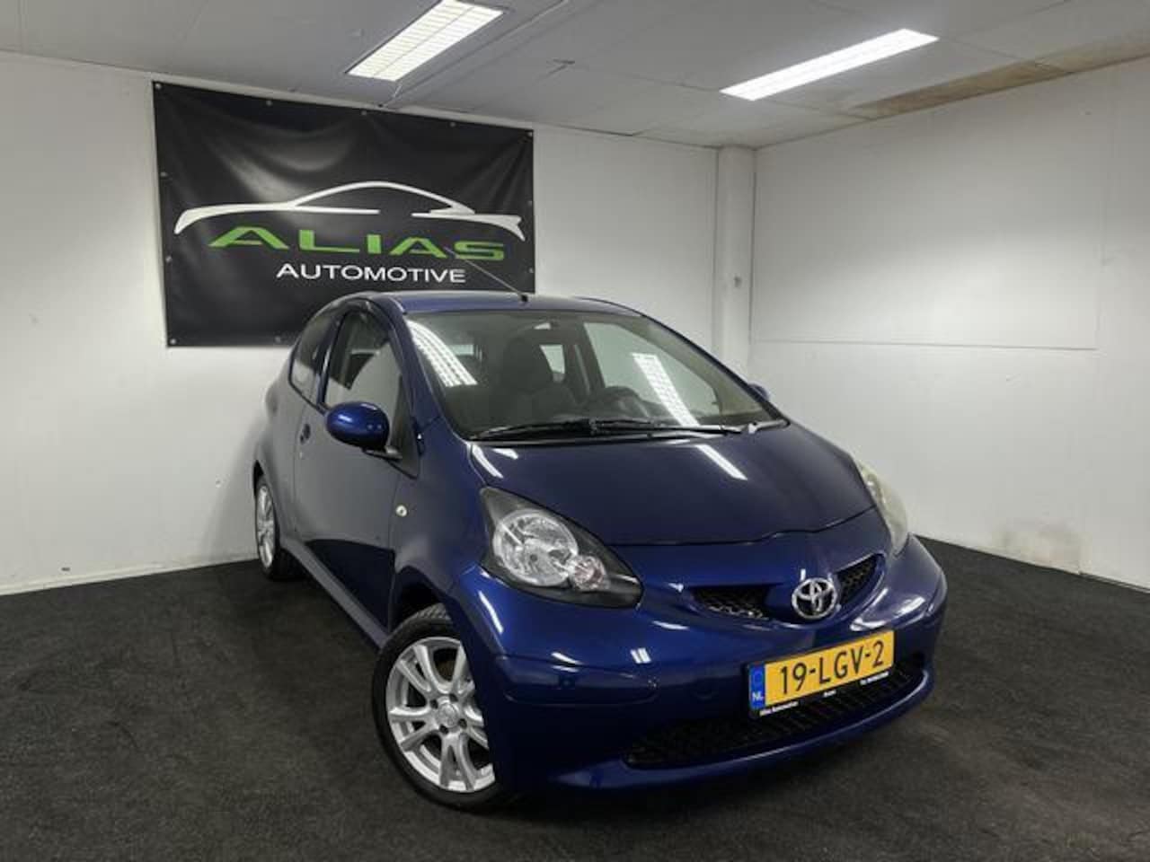 Toyota Aygo - 1.0-12V + AIRCO - stuurbekrachtiging - NAP! - AutoWereld.nl
