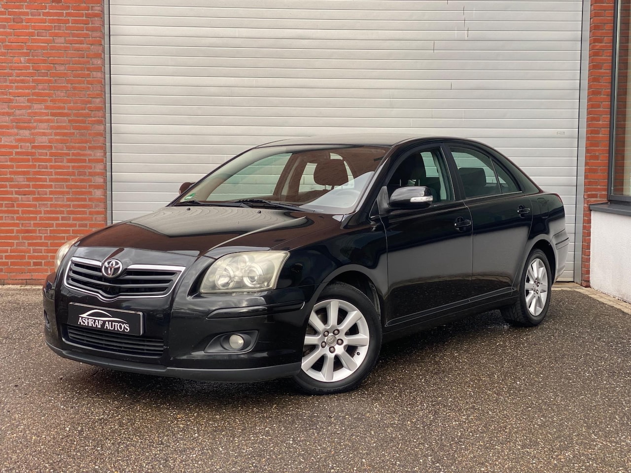 Toyota Avensis - 1.8 VVTi Luna | 5 - deurs automaat airco | 174334 km nap - AutoWereld.nl