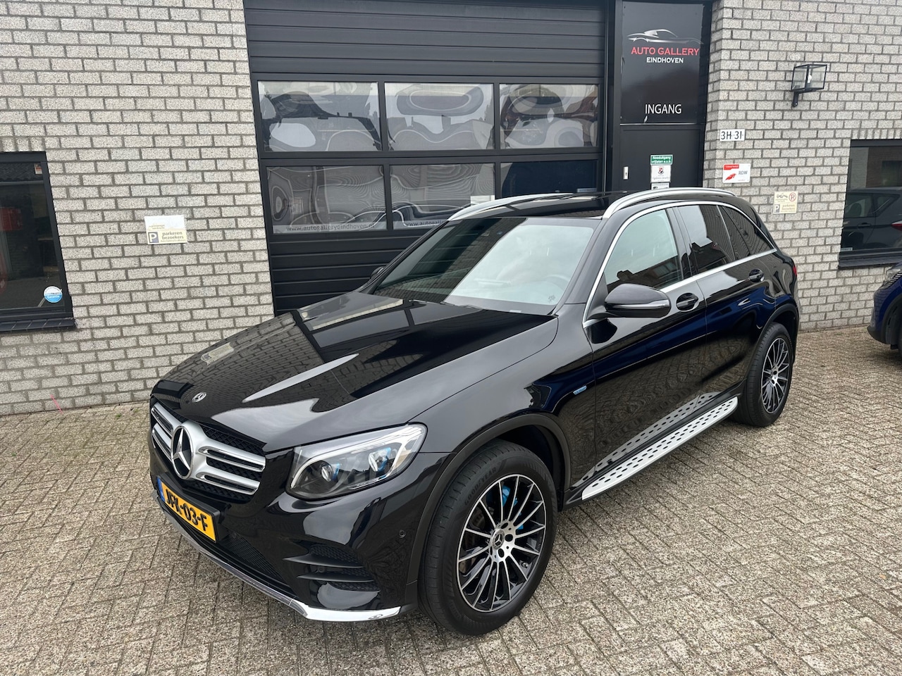 Mercedes-Benz GLC-klasse - 350e 4MATIC Burmester *AMG-LINE*NAVI*LEDER*LM-VELGEN*AFN TREKHAAK*1ste EIGN* - AutoWereld.nl