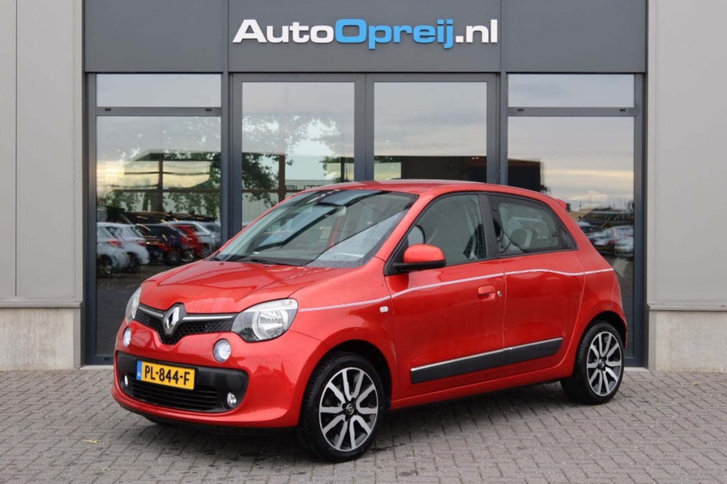 Renault Twingo - 0.9 TCe 90pk Dynamique Airco, PDC, Cruise, LM Velgen, 54.000km - AutoWereld.nl