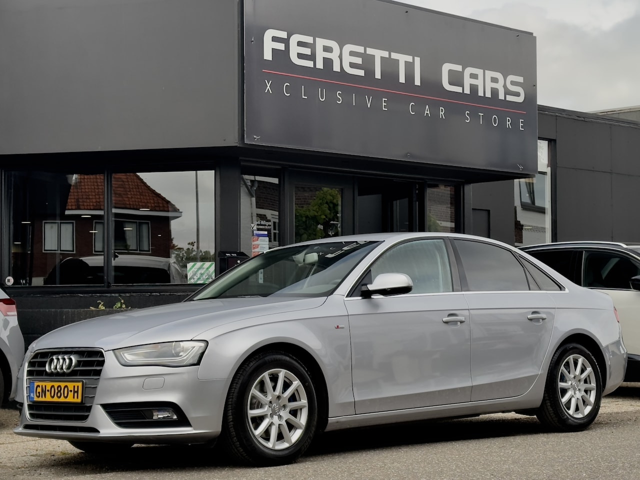 Audi A4 Limousine - 2.0 TDI S-LINE ADVANCE 136PK NAVI AIRCO LED LMV PDC - AutoWereld.nl