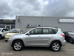 Toyota RAV4 - 2.0 VVTi Executive Automaat Leder 4x4