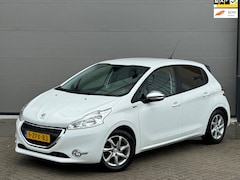 Peugeot 208 - 1.2 VTi 82pk AUT 5D 2015 Wit NAP|DISTRIBUTIE VV