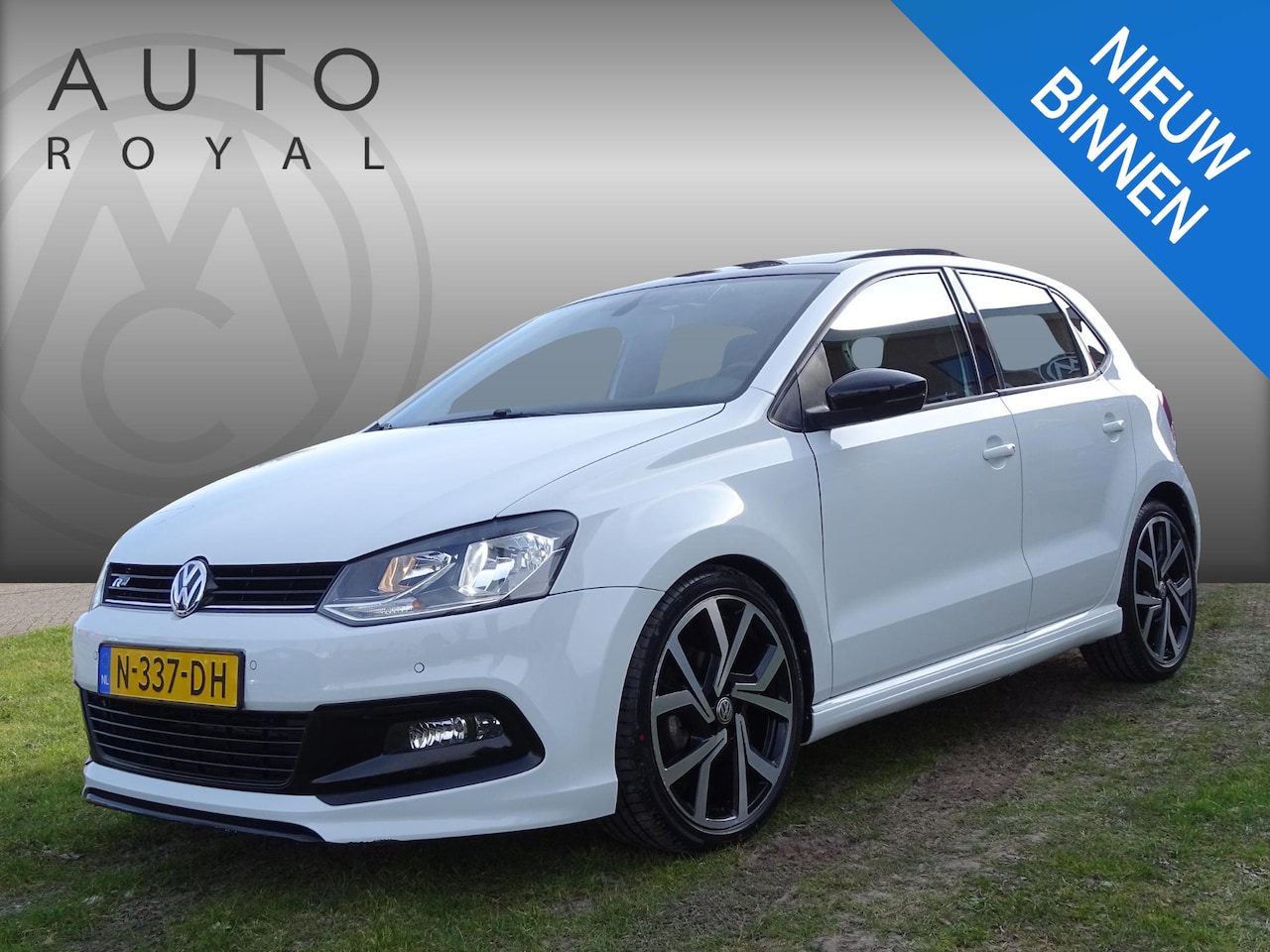 Volkswagen Polo - 1.2 TSI Comfortline Business R PANORAMADAK | SPORT INTERIEUR | MULTIMEDIA | NAVIGATIE VOOR - AutoWereld.nl