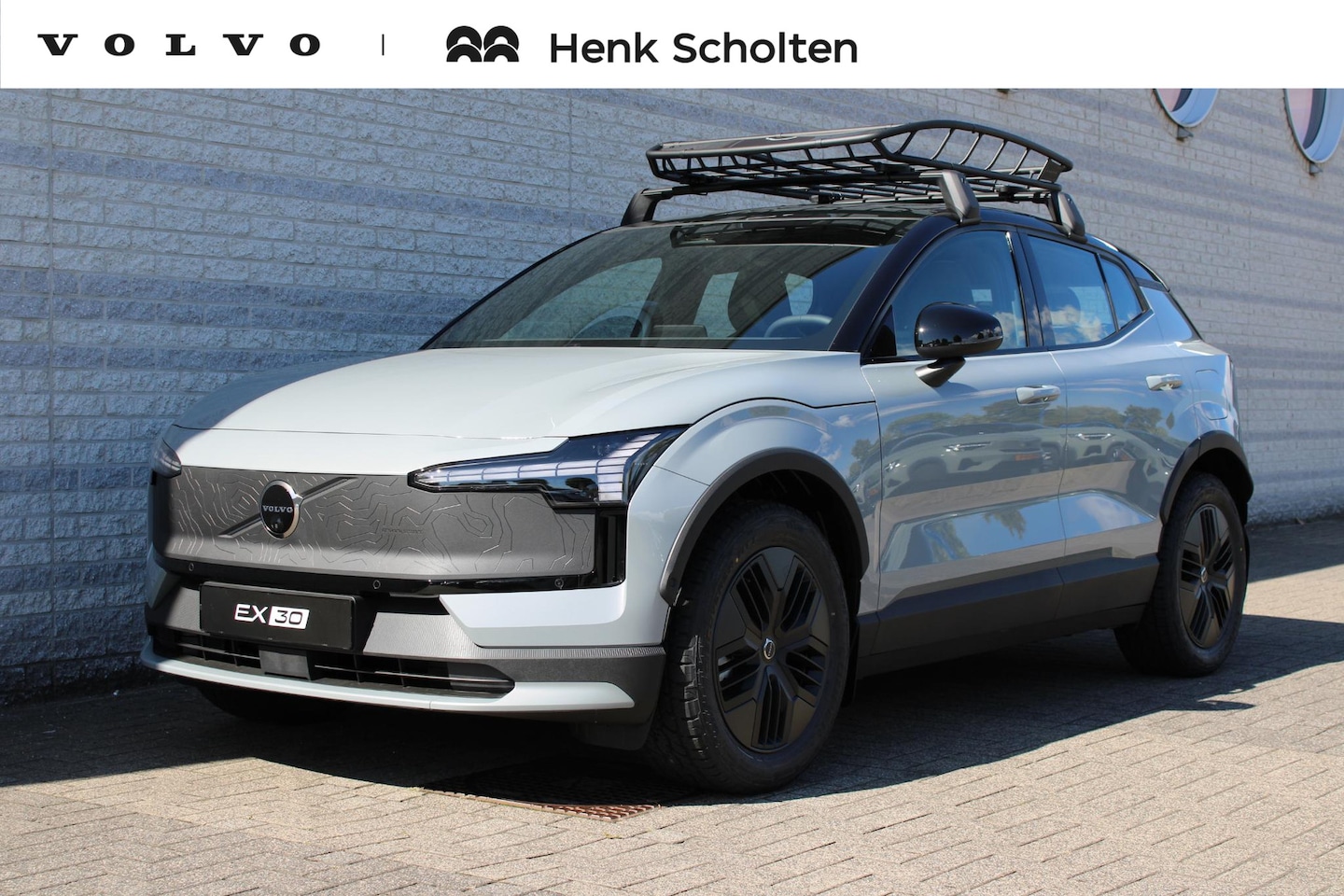 Volvo EX30 Cross Country - Twin Motor Performance Ultra 69 kWh Panoramadak | Visual Park Assist | Climate | Warmtepom - AutoWereld.nl
