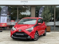 Toyota Aygo - 1.0 x-play AUTOMAAT | all-season | camera | clima