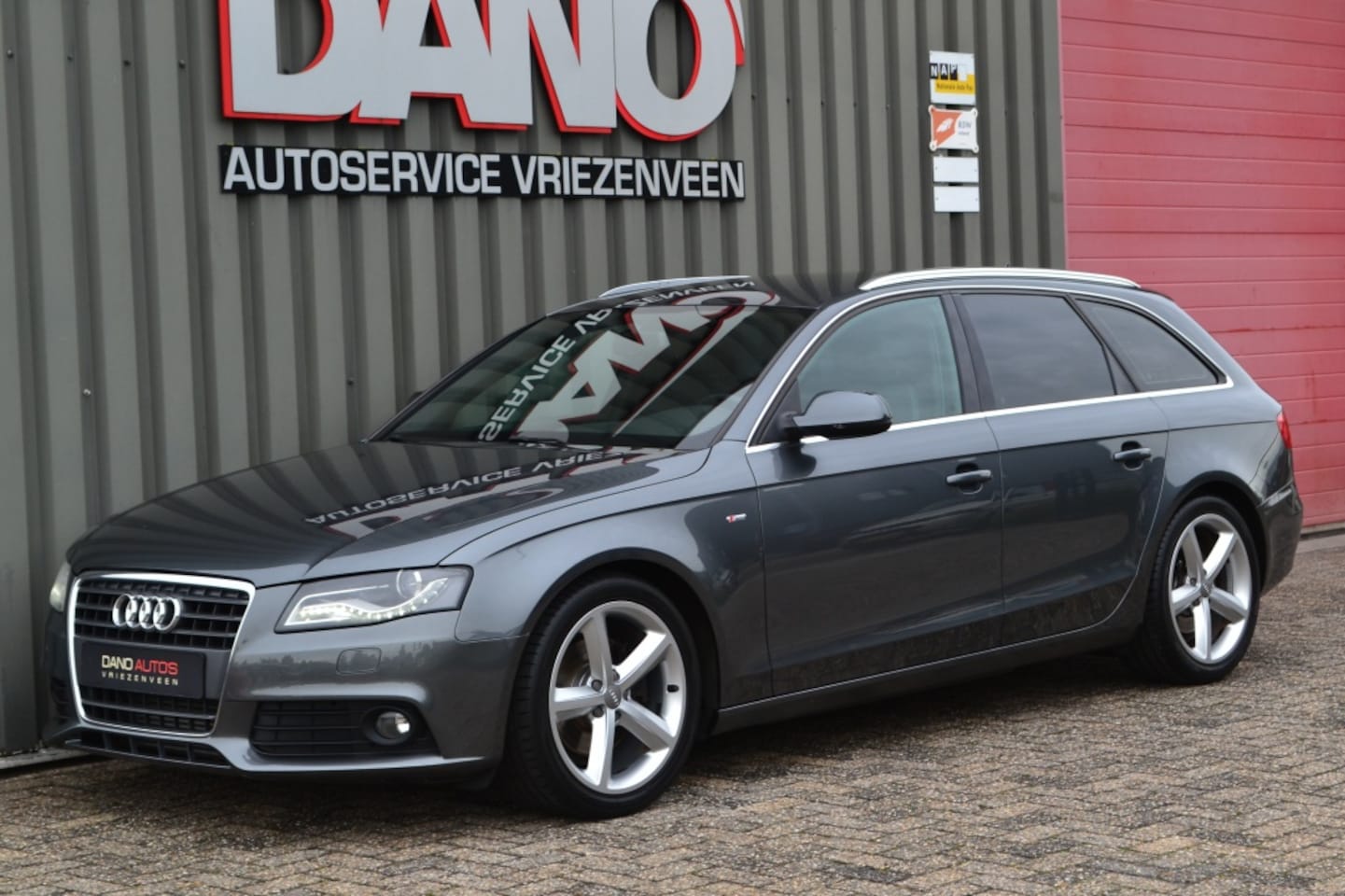 Audi A4 Avant - 1.8 TFSI S Edition 170PK Navi/LED/Leer/18'' - AutoWereld.nl