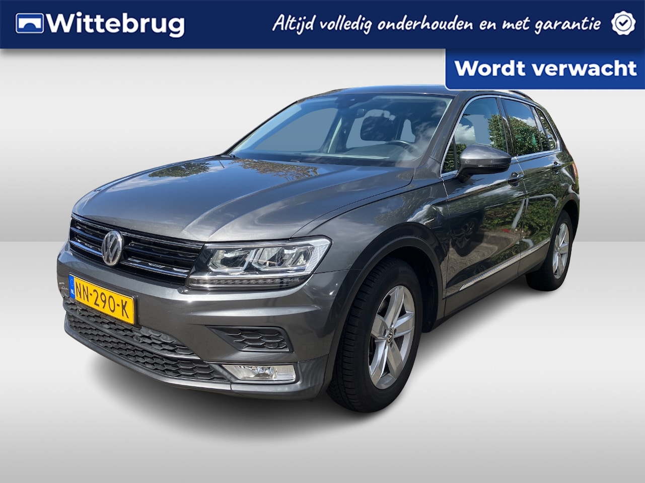 Volkswagen Tiguan - 1.4 TSI ACT Comfortline / LED Koplampen / 17" LMV / Trekhaak / Climate controle / Parkeers - AutoWereld.nl