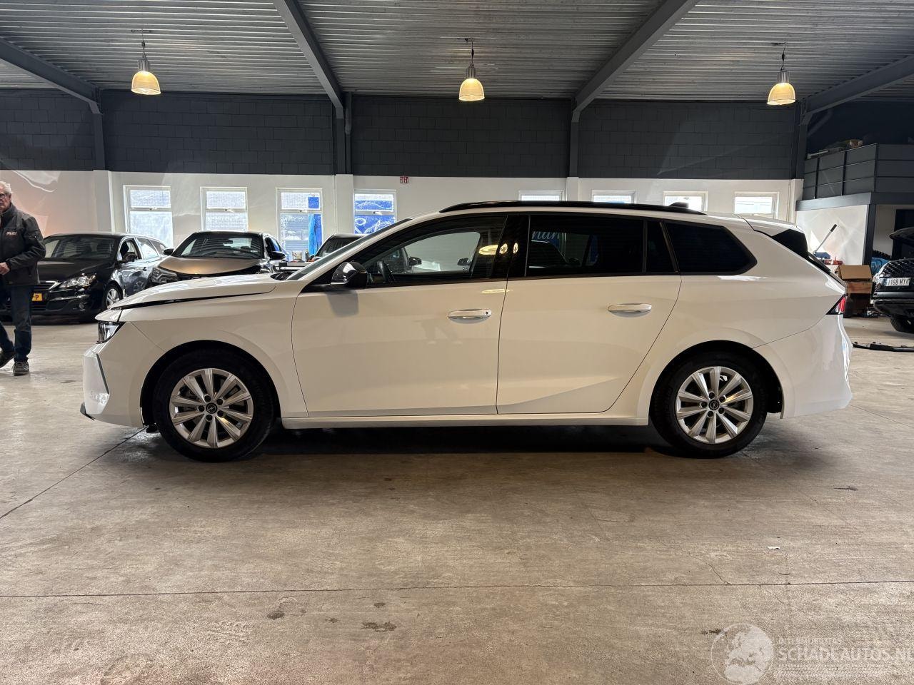 Opel Astra Sports Tourer - 1.2 Turbo BTW! NAP!