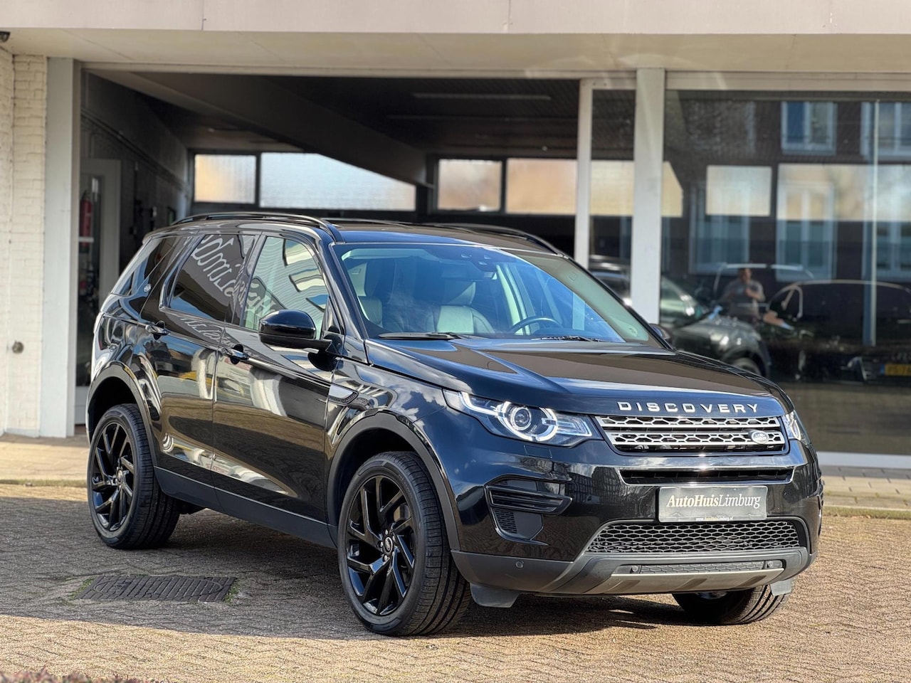 Land Rover Discovery Sport - 2.0 Si4 4WD SE|1e Eigenaar|Nieuwstaat! - AutoWereld.nl