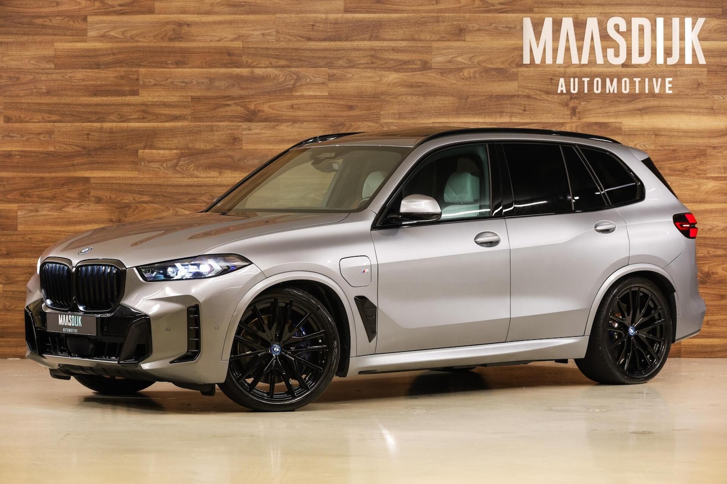 BMW X5 - xDrive50e M-Sport Pro|Pano|HUD|Ventilatie|HK Audio - AutoWereld.nl