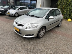 Toyota Auris - 1.6-16V Sol Business, Automaat