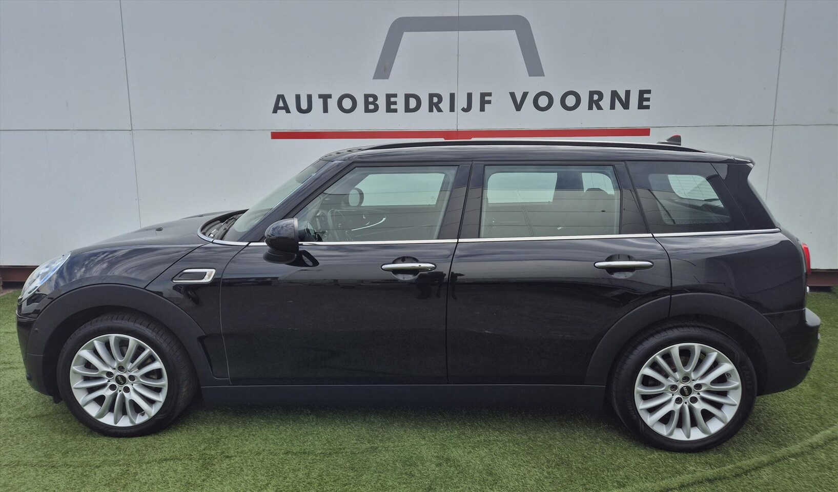 MINI Clubman - 1.5 136pk Cooper Chilli Serious Business - AutoWereld.nl
