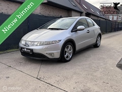 Honda Civic - 1.8 Automaat|Cruise|Panoramadak