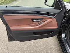 BMW 5-serie Touring - 535i High Executive / AUTOMAAT / PANORAMADAK / NAVI / CRUISE / LEER
