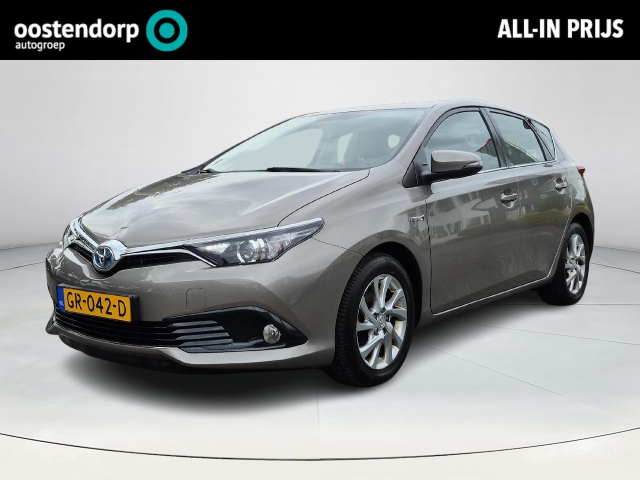 Toyota Auris - 1.8 Hybrid Aspiration | Trekhaak | Navigatie | Automaat - AutoWereld.nl