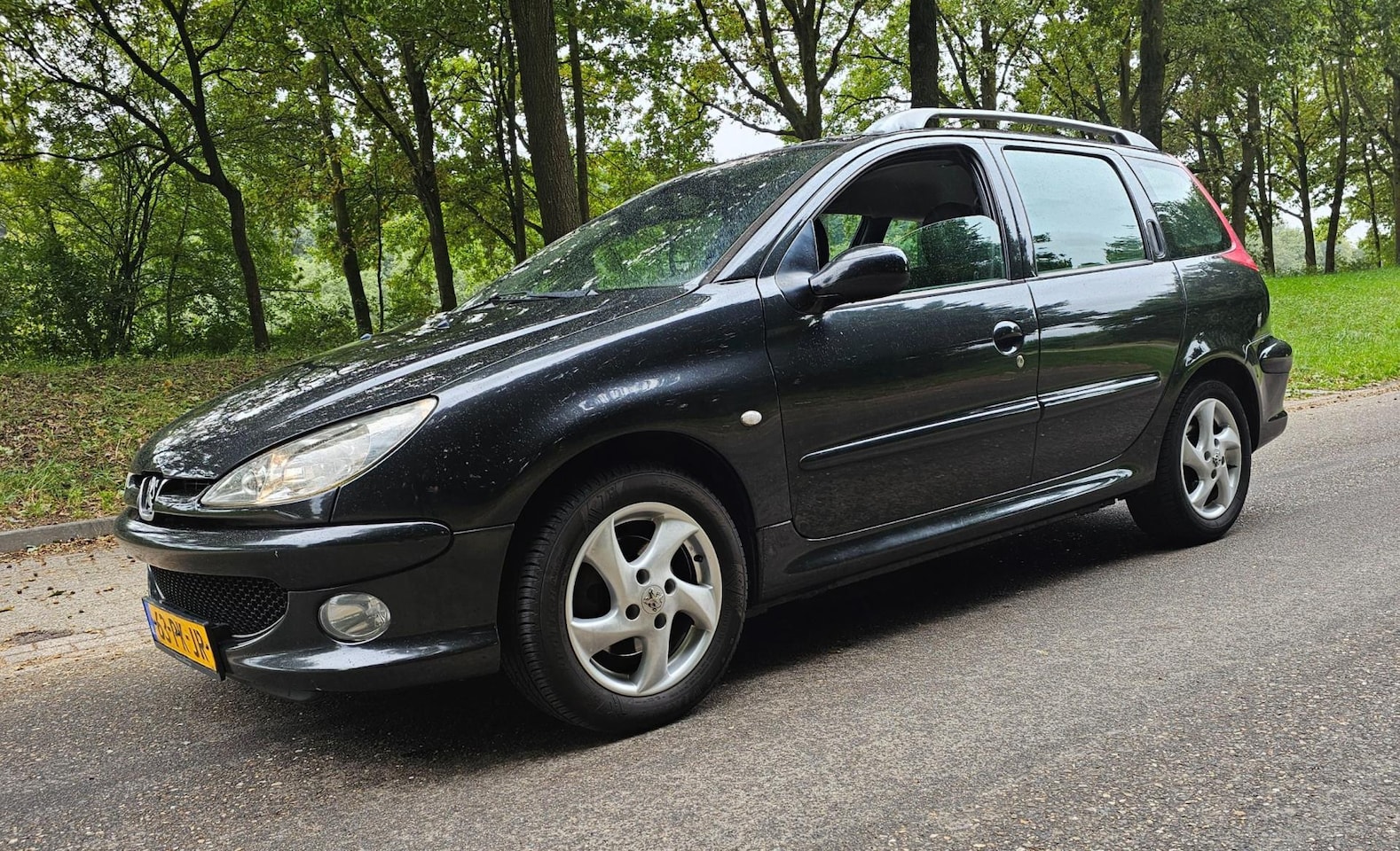 Peugeot 206 SW - 1.6-16V Griffe Leder interieur 17-09-2026 APK - AutoWereld.nl