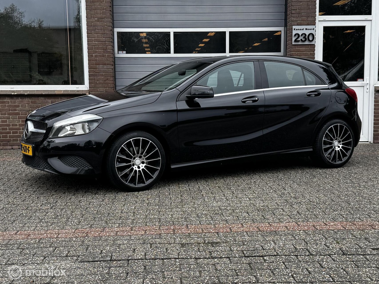 Mercedes-Benz A-klasse - 180 Ambition STOEL.VW/NAVI/AIRCO/LEDER/PDC - AutoWereld.nl