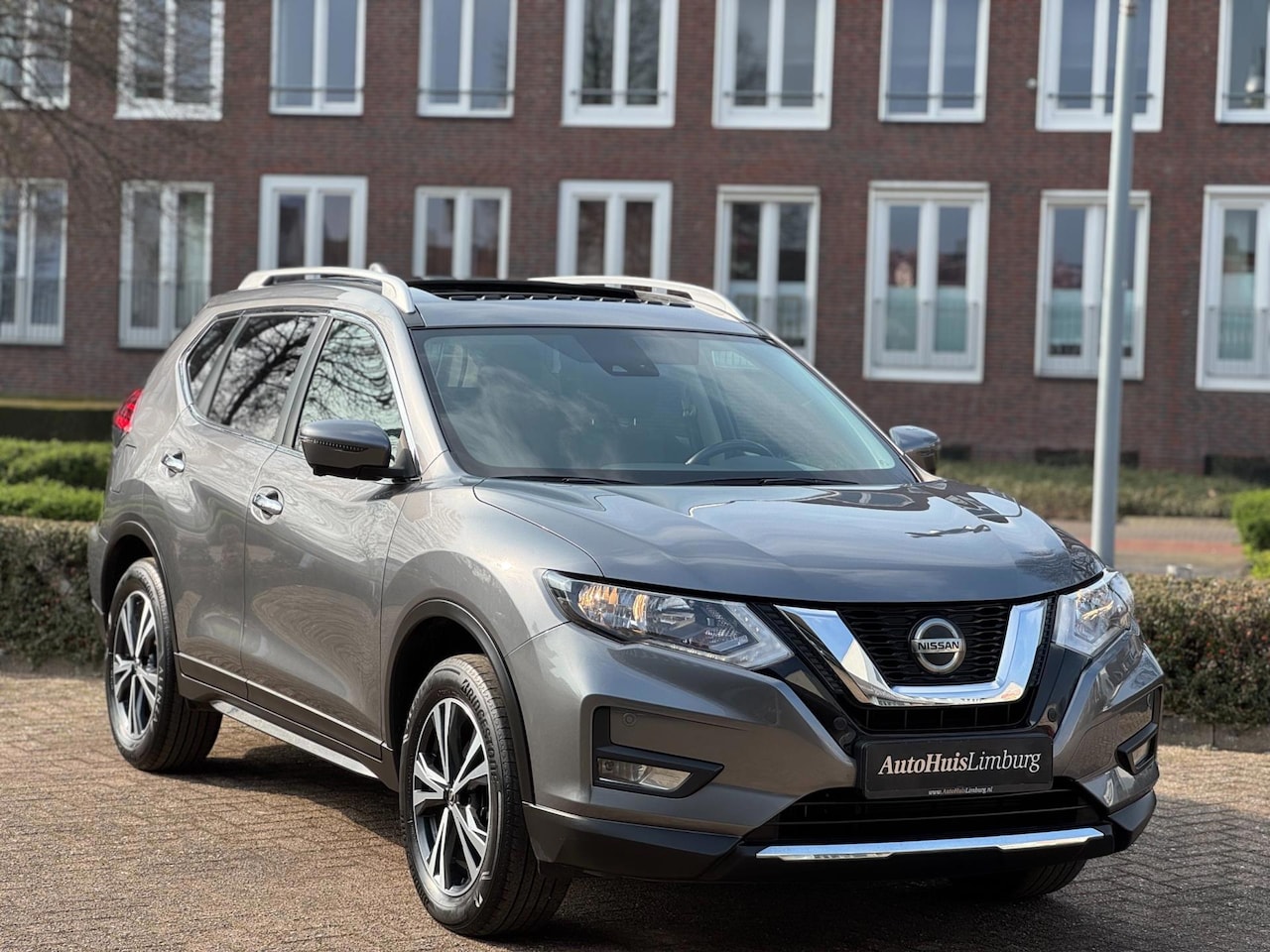 Nissan X-Trail - 1.3 DIG-T N-Connecta|Camera|Navigatie|Pano|Trekhaak|1e Eigenaar|DAB|Keyless - AutoWereld.nl