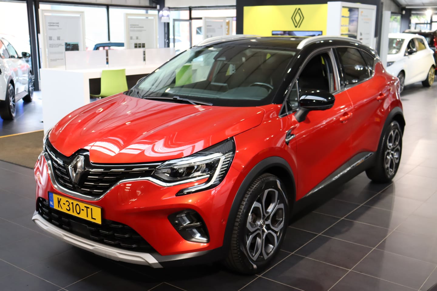 Renault Captur - TCe 140 EDC Automaat MildHybrid Intens - AutoWereld.nl
