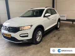 Volkswagen T-Roc - 1.0 TSI 110 pk Style | Achteruitrijcamera | Cruise control adaptief | Navigatie |