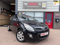 Hyundai i20 - 1.4i Dynamic Black XL