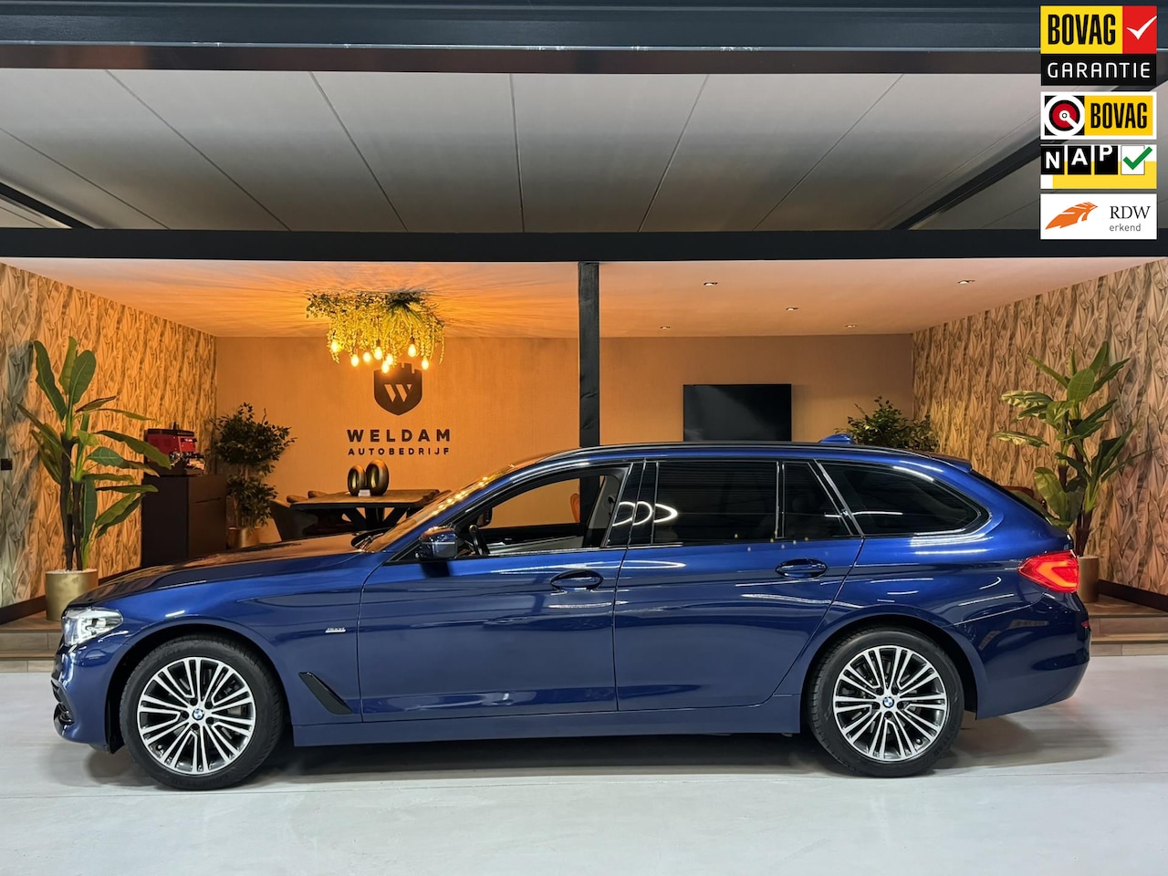 BMW 5-serie Touring - 530i Sport Line Garantie LED Leder Elek. Achterklep Keyless Stoelvw Navi DAB PDC Cruise Cl - AutoWereld.nl