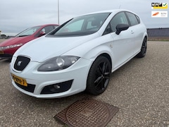 SEAT Leon - 1.2 TSI Ecomotive Businessline COPA Airco Navi Parksensor Cruise-Control 1Eigenaar
