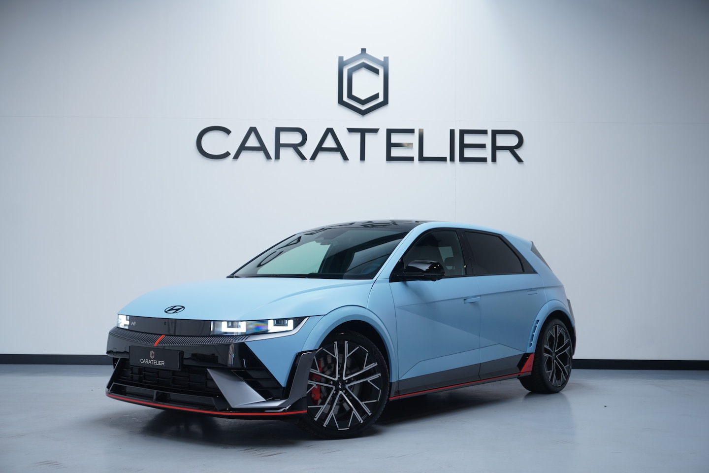 Hyundai IONIQ 5 - N AWD 84 kWh / PANO / MATT BLUE / FIRST OWN / VAT-CAR - AutoWereld.nl