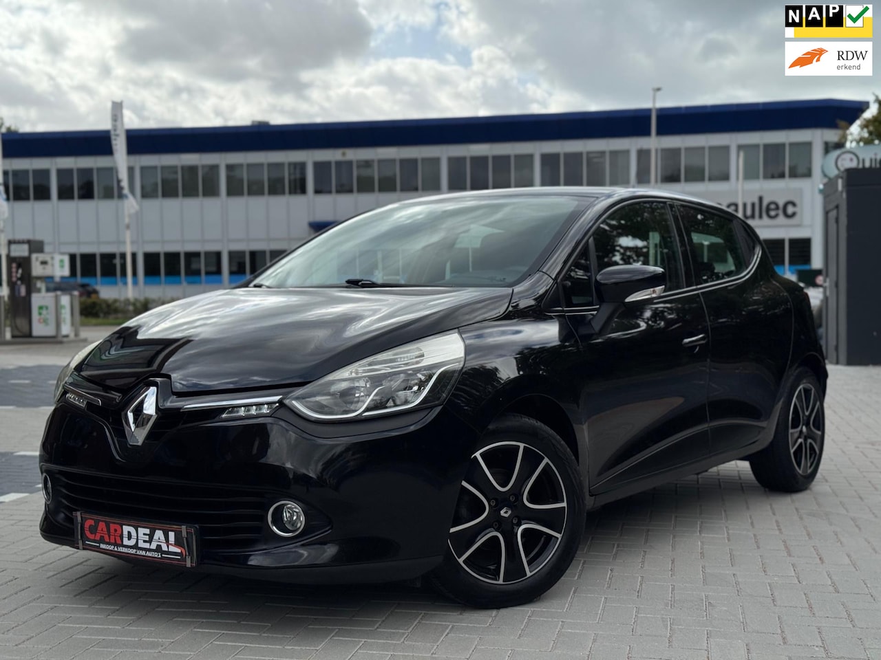 Renault Clio - 1.5 dCi ECO Night&Day Zwart |AIRCO|CRUISE|NAVI|NIEUWE APK - AutoWereld.nl