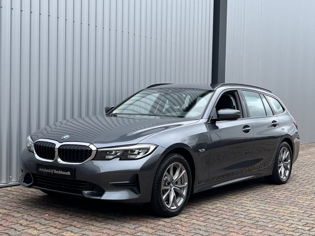 BMW 3-serie Touring - 330e 330e - AutoWereld.nl