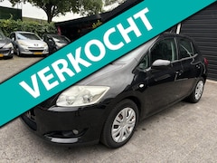 Toyota Auris - 1.6-16V Sol 5-deurs 110.573 KM NAP Van 1e eigenaar