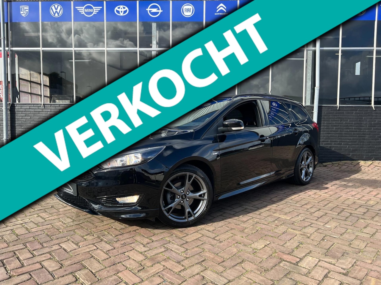 Ford Focus Wagon - 1.0 ST-Line 140pk **Navi + Climate + Cruise** - AutoWereld.nl