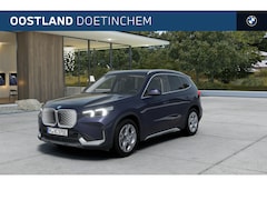 BMW iX1 - eDrive20 Pure Edition / Adaptieve LED / Comfort Access / Parking Assistant / Stoelverwarmi