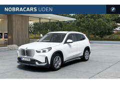 BMW iX1 - eDrive20 Pure Edition / Adaptieve LED / Comfort Access / Parking Assistant / Stoelverwarmi