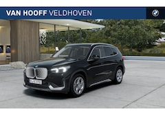 BMW iX1 - eDrive20 Pure Edition / Adaptieve LED / Comfort Access / Parking Assistant / Stoelverwarmi
