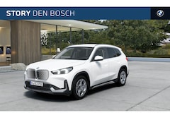 BMW iX1 - eDrive20 Pure Edition / Adaptieve LED / Comfort Access / Parking Assistant / Stoelverwarmi