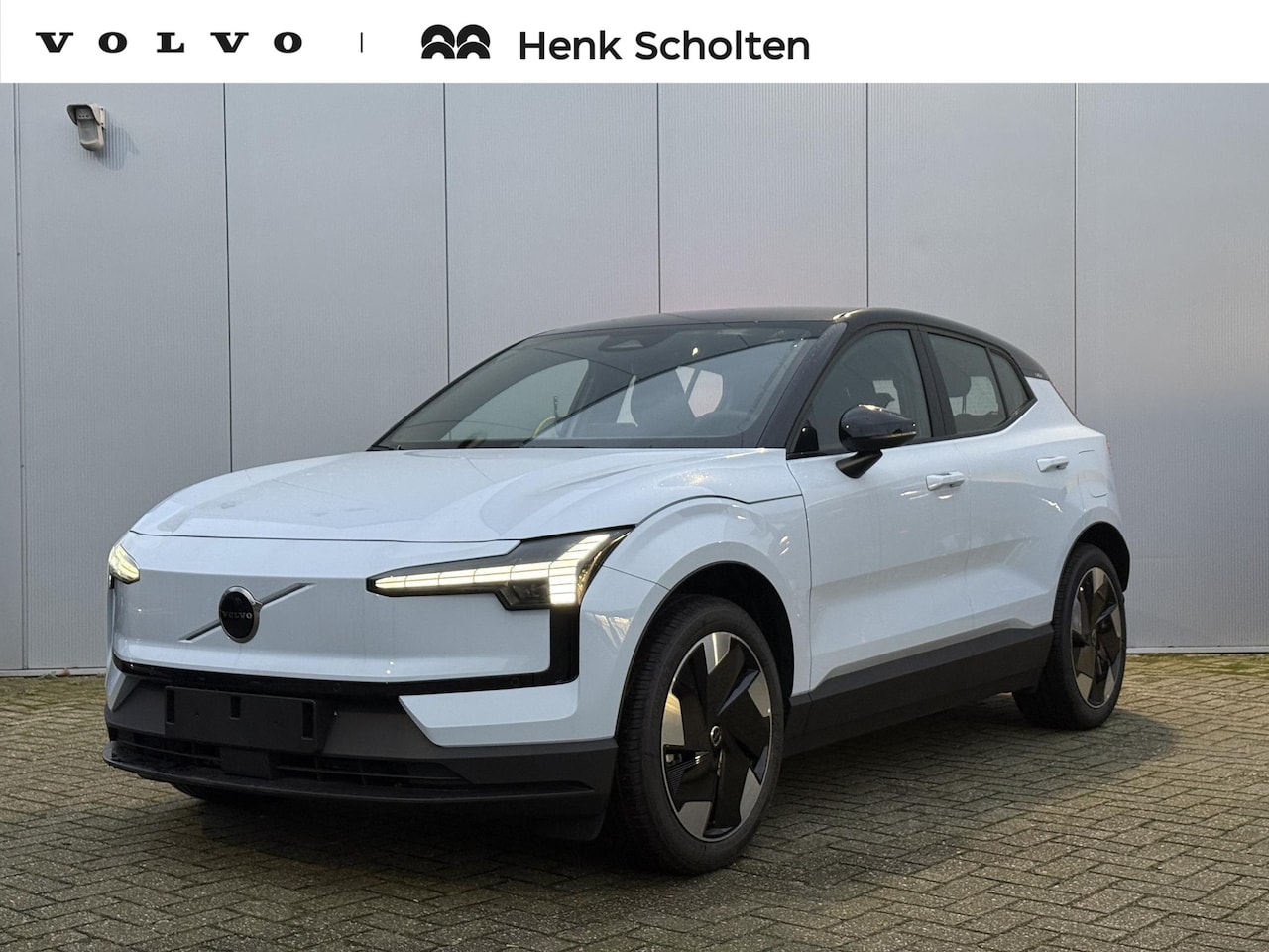 Volvo EX30 - Single Motor Extended Range 272pk 69 kWh Europa | **LEVERING 2025** | Stoel- en stuurverwa - AutoWereld.nl